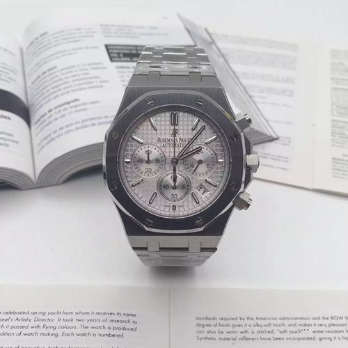 オーデマピゲ時計正面デザイン